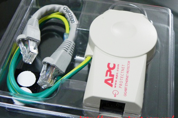 Đặc điểm của thiết bị chống sét PNET1GB APC