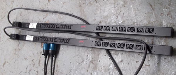 thanh nguồn PDU AP7553