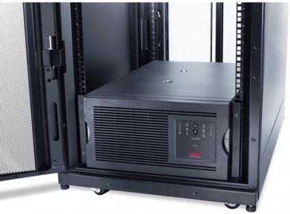 So sánh UPS SUA5000RMI5U và SURTD5000XLI