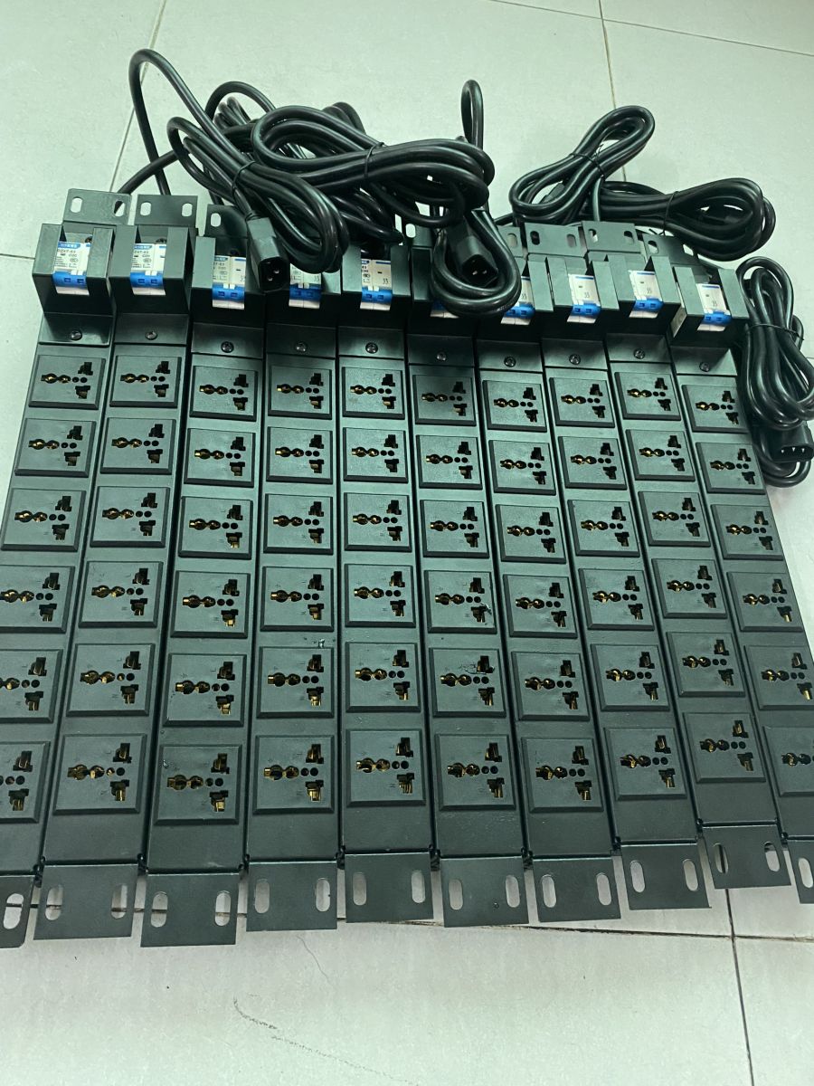 thanh nguồn PDU